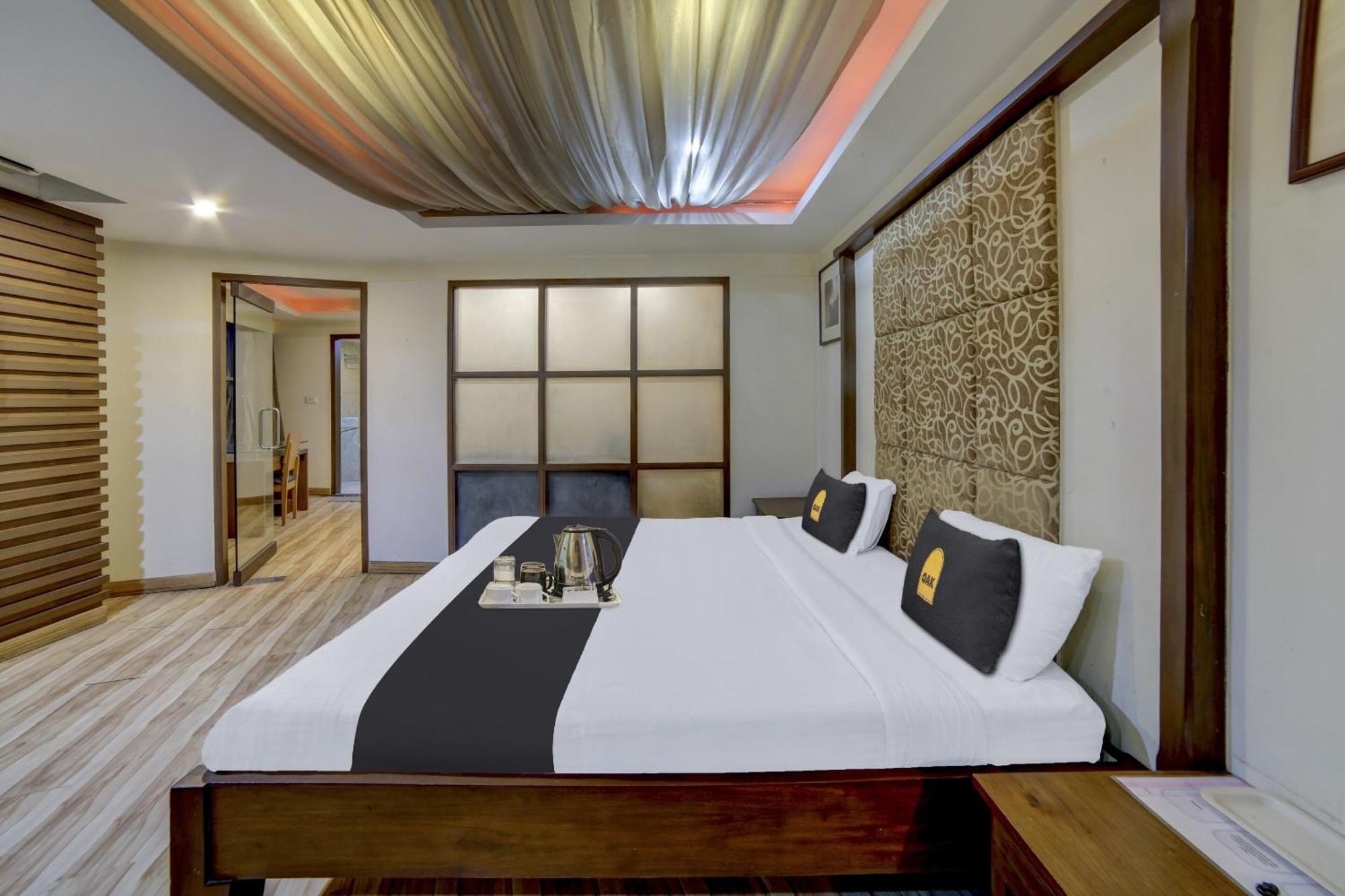 Hotel Collection O Cambay Sapphire Sarkhej Exteriér fotografie